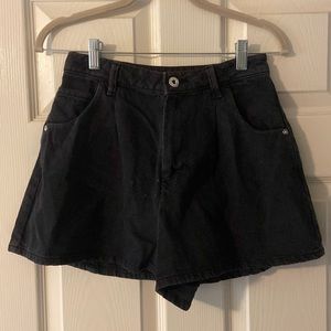 Bershka High Waisted Black Denim Shorts, Size 4
